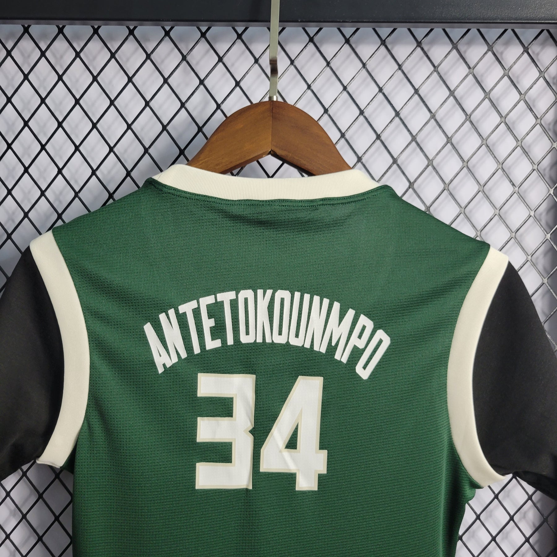 NBA - Milwaukee Bucks - Versão Feminina