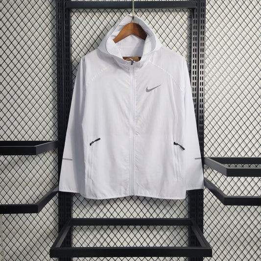 Corta vento - Nike
