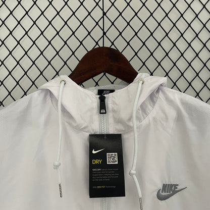 Corta vento - Nike