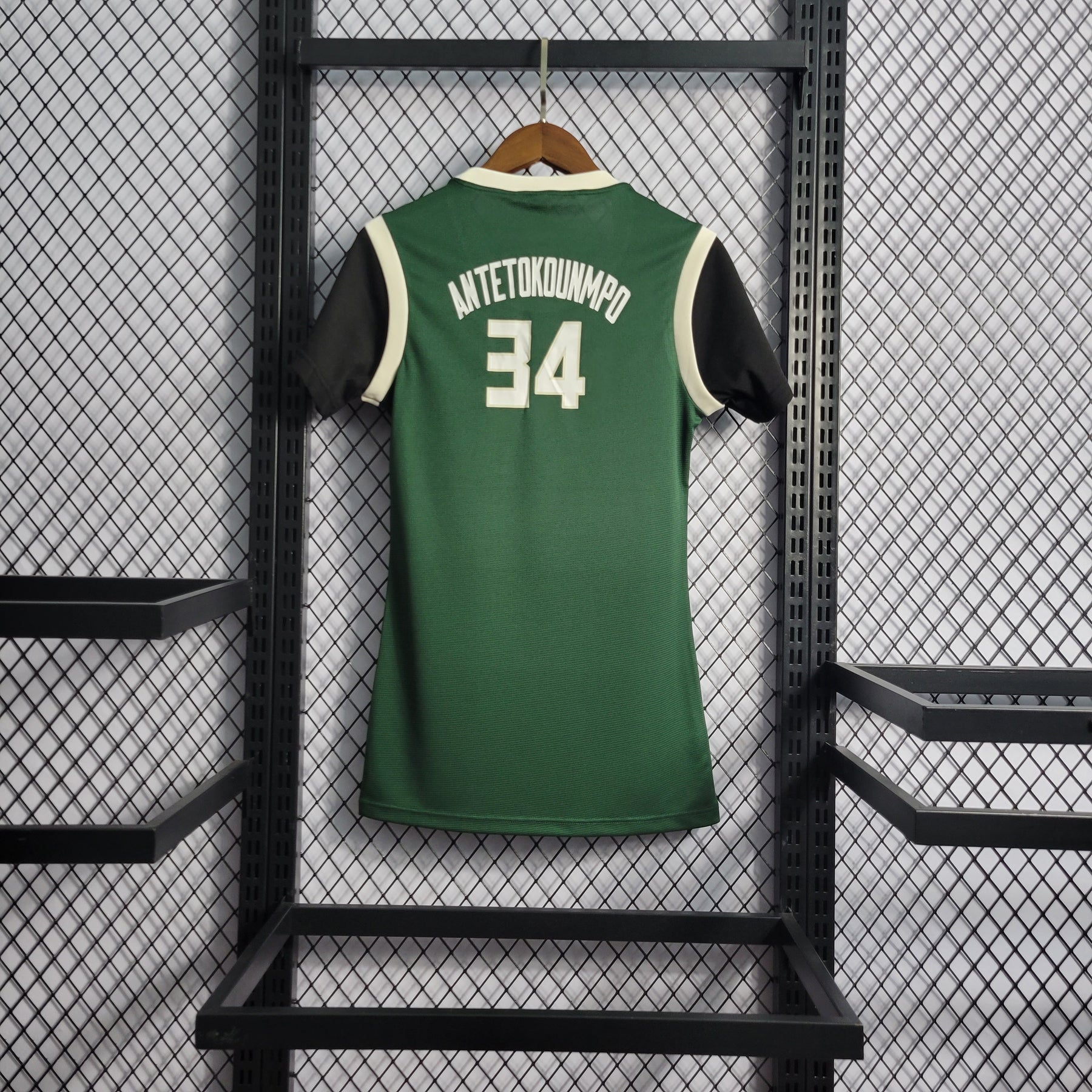 NBA - Milwaukee Bucks - Versão Feminina